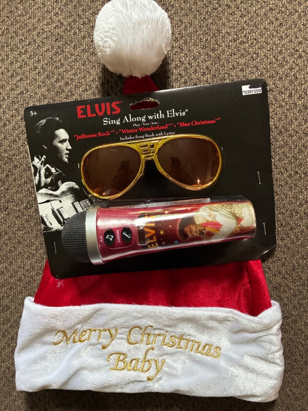 Elvis Presley Sing Along Christmas Set Santa Hat Microphone Glasses NIB